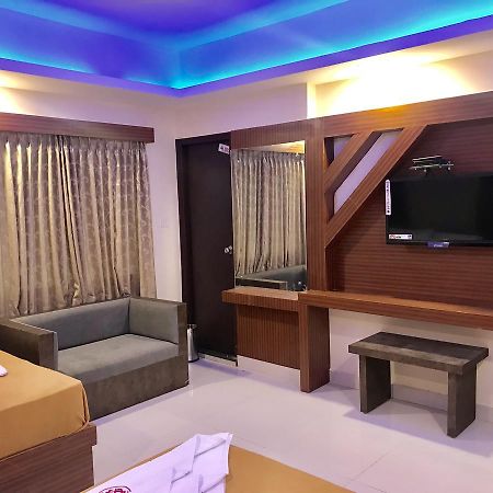 Hotel Grand Suites Бенґалуру Екстер'єр фото