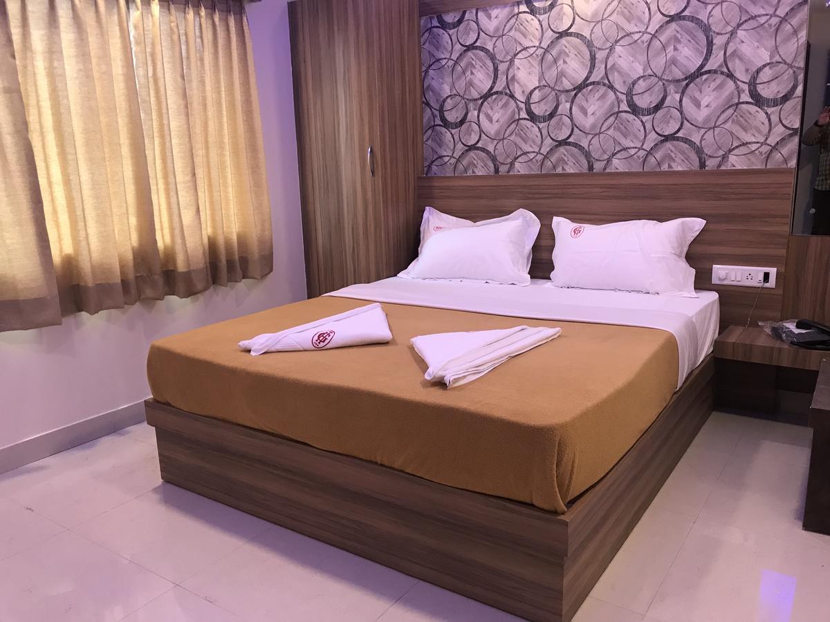 Hotel Grand Suites Бенґалуру Екстер'єр фото